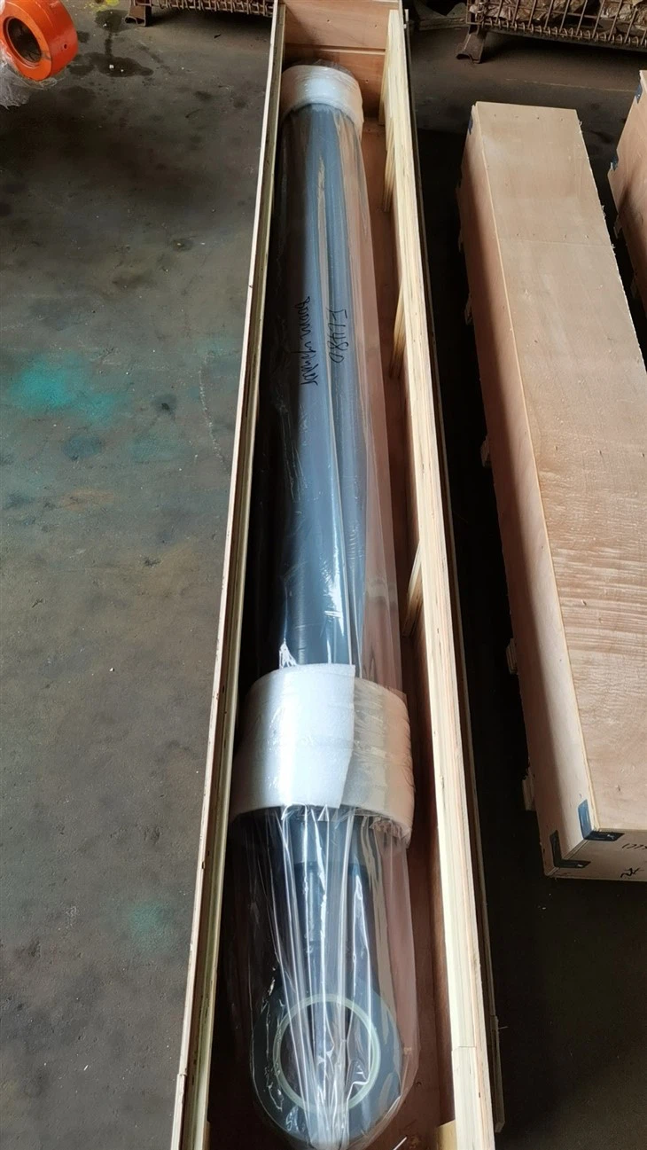 EC480 BOOM strokka